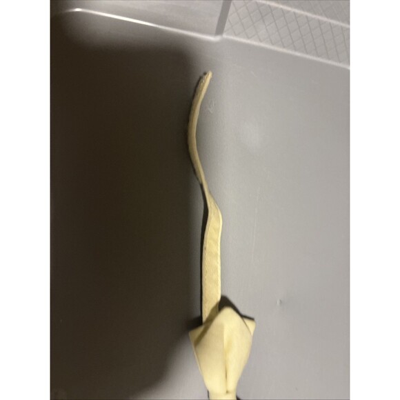 Janie and Jack Very Lite Yellow Or Cream Color  Bow Tie Size 2-5 Closure - Picture 5 of 7